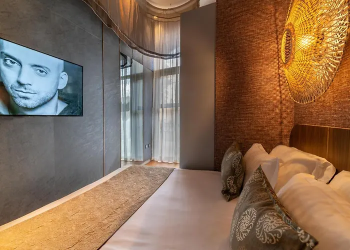 Modern King Room